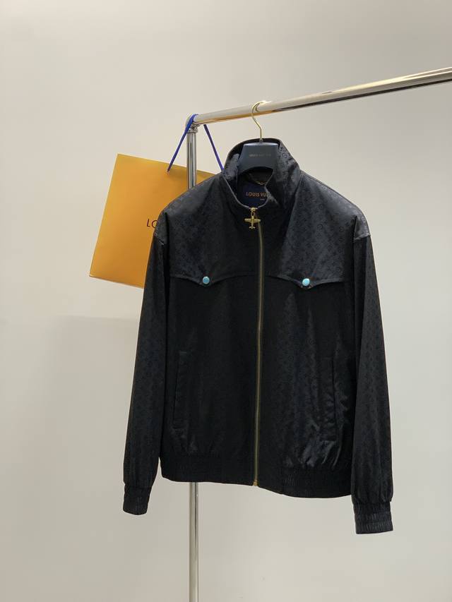 Louisvuitton, the latest fall 2025 collection, available in-store, original, sty