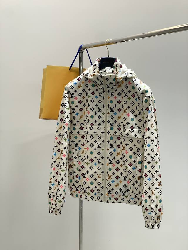 Louisvuitton, the latest fall 2025 collection, available in-store, original, sty