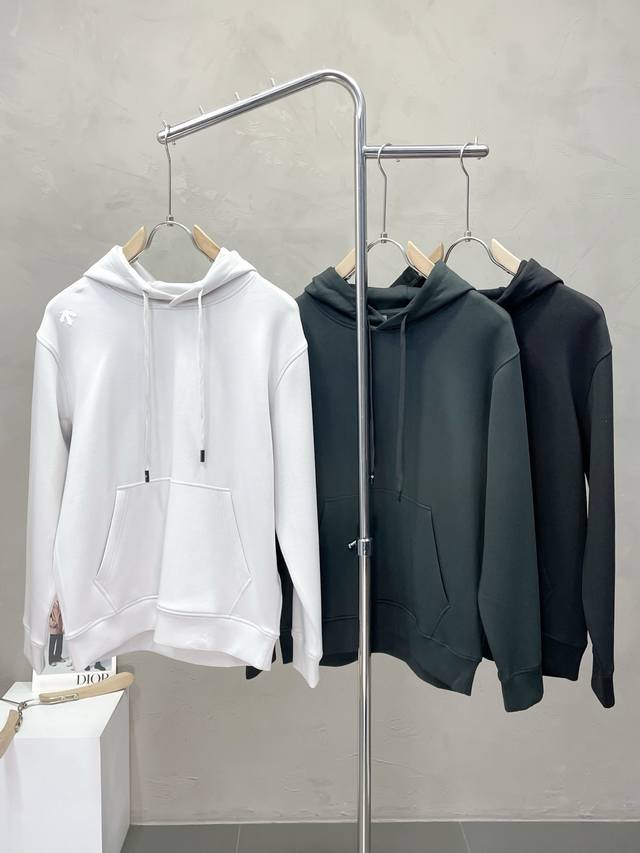 Descente exclusive exclusive for men's casual hooded sweatshirt. High-end custom