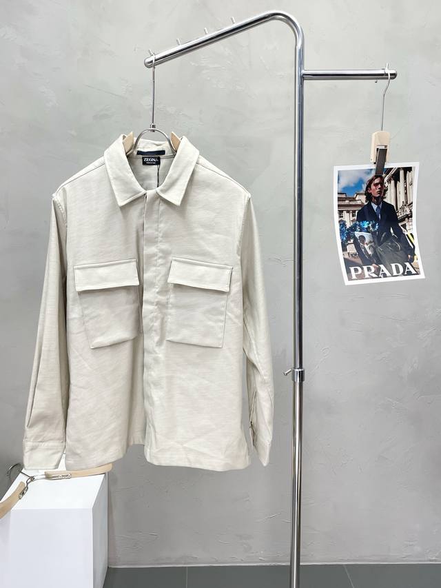 Exclusively for Zegna, this jacket is the latest in fashion. This classic jacke
