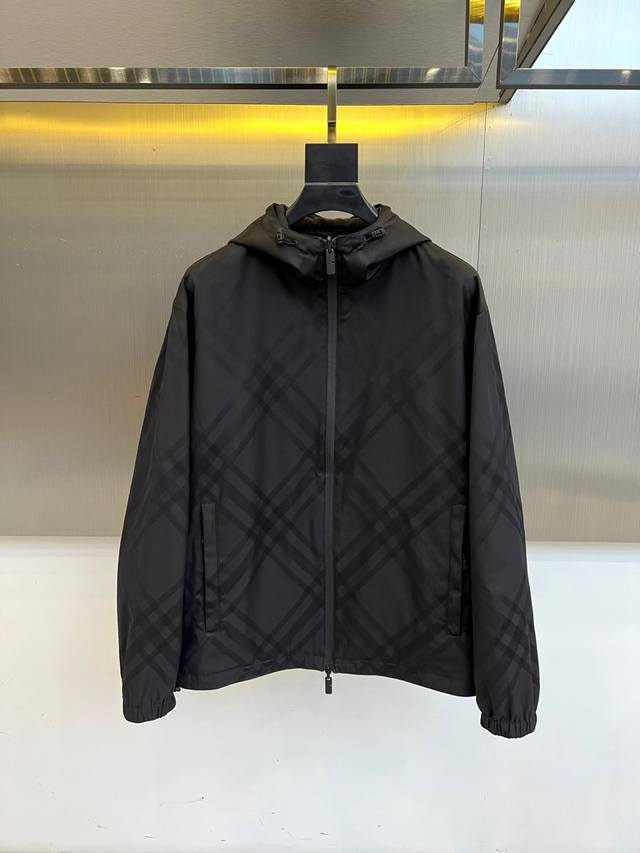 Burberry, high-quality 2025 autumn and winter new double-sided quilted jacket |