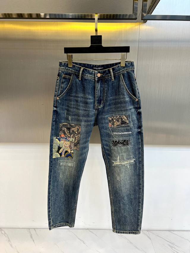 Dolce & Gabbana's new Autumn/Winter 2025 jeans are made from classic blue denim,