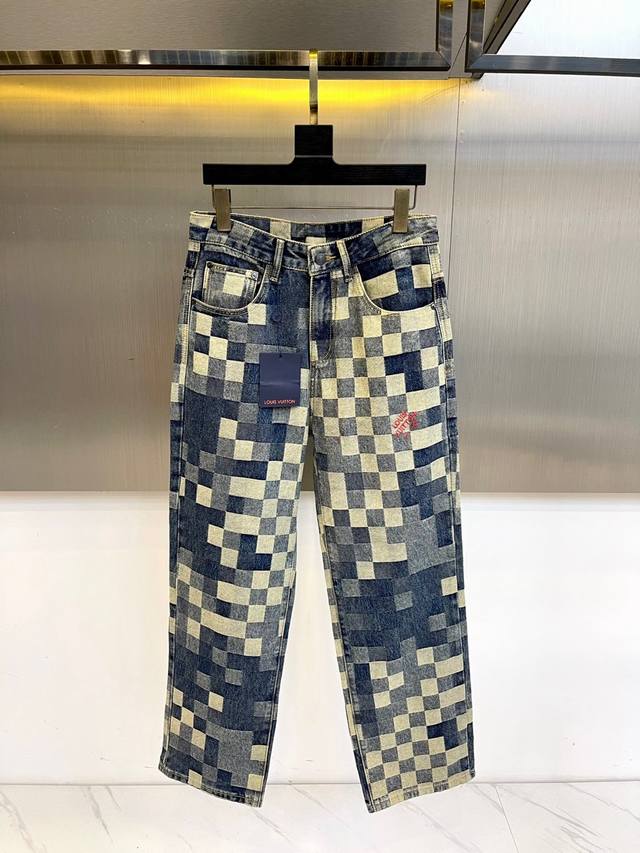Lv, 2025 Fall/Winter Checkerboard Denim: A Modern Deconstruction. This new denim