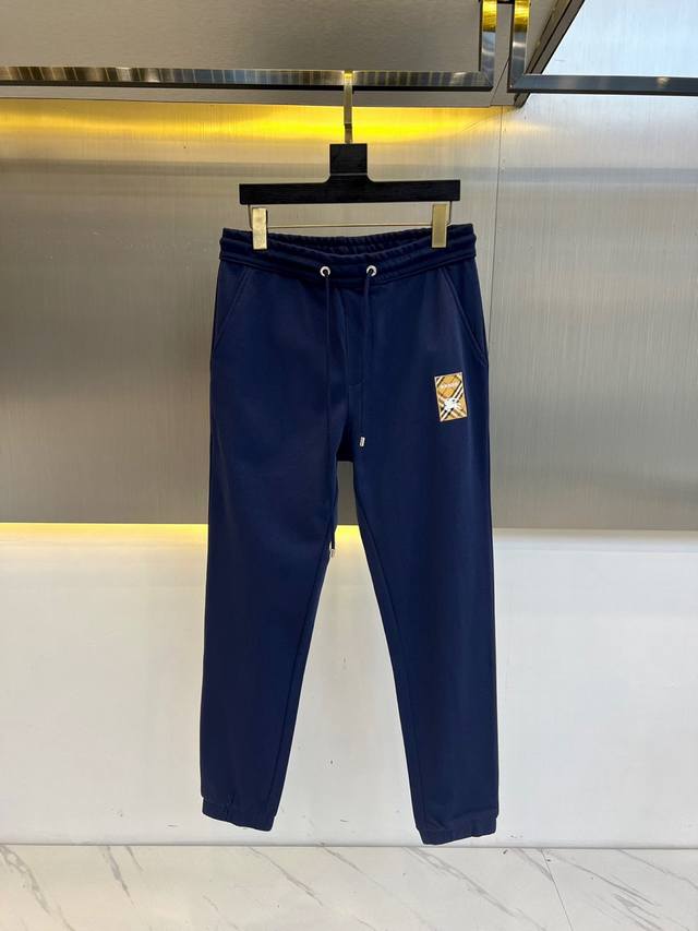 Burberry, 2025 Spring/Summer new embroidered casual sweatpants. Made from custom