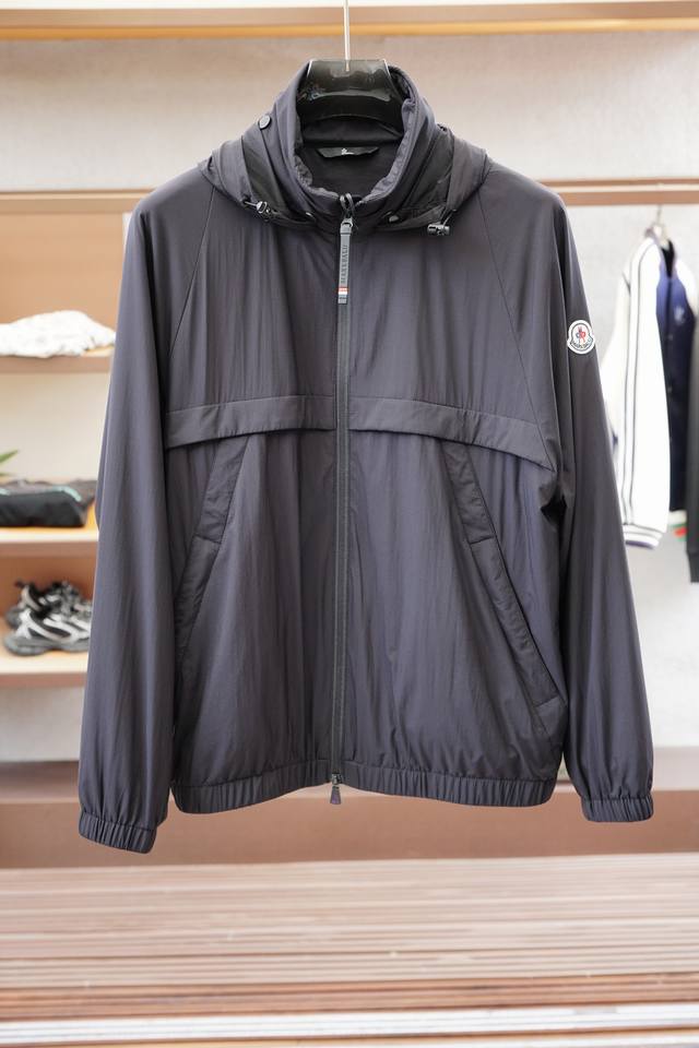 Moncler's new Spring/Summer 25 hooded sun-protective jacket, men's lightweight n