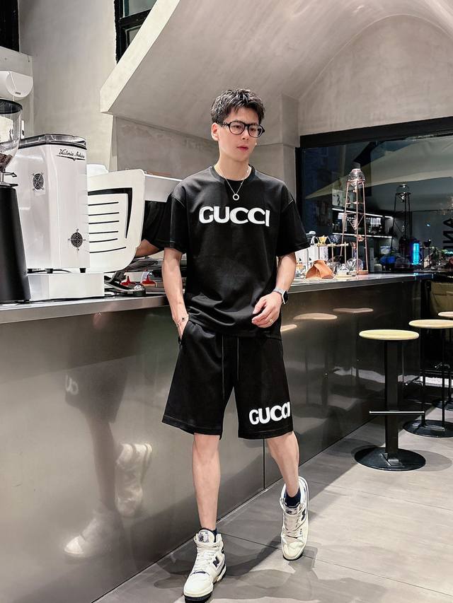 Gucc. Gucci's high-end custom 2025 Spring/Summer collection, debuting at the cou