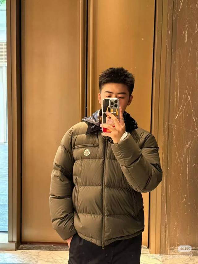 Moncler down jacket couple's upper body picture ~ Fjx DDD