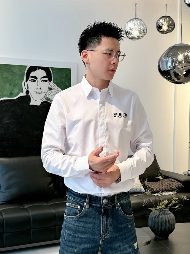 Louis Vuitton's latest must-have shirt for men, 100% natural cotton, comfortable