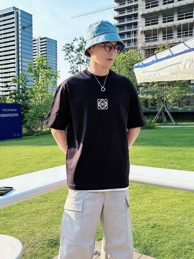 Loewe's 2025 Spring/Summer new release! The latest short-sleeved, crew-neck T-sh