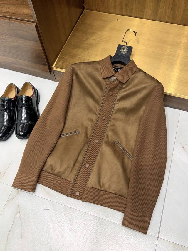 Been waiting! This jacket, knitted and suede, is crafted from premium fabrics b