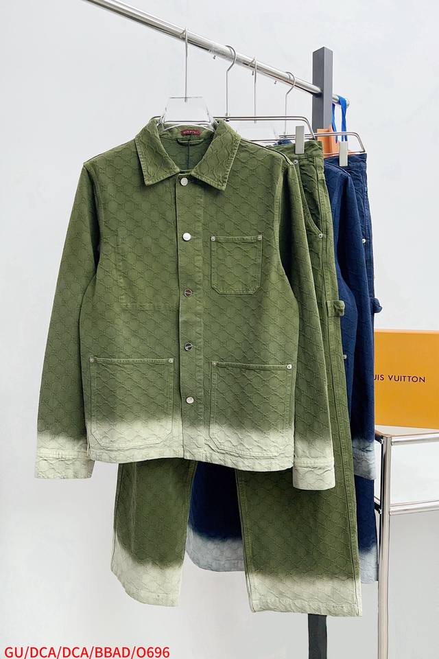 Top and Pants O696 Gu Gucci Obscure Double G jacquard lapel denim jacket. Import