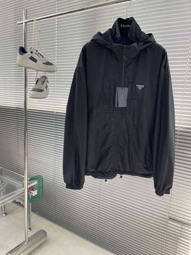 Prad Recycled Nylon Double-Sided Jacket uses the brand's iconic recycled nylon f