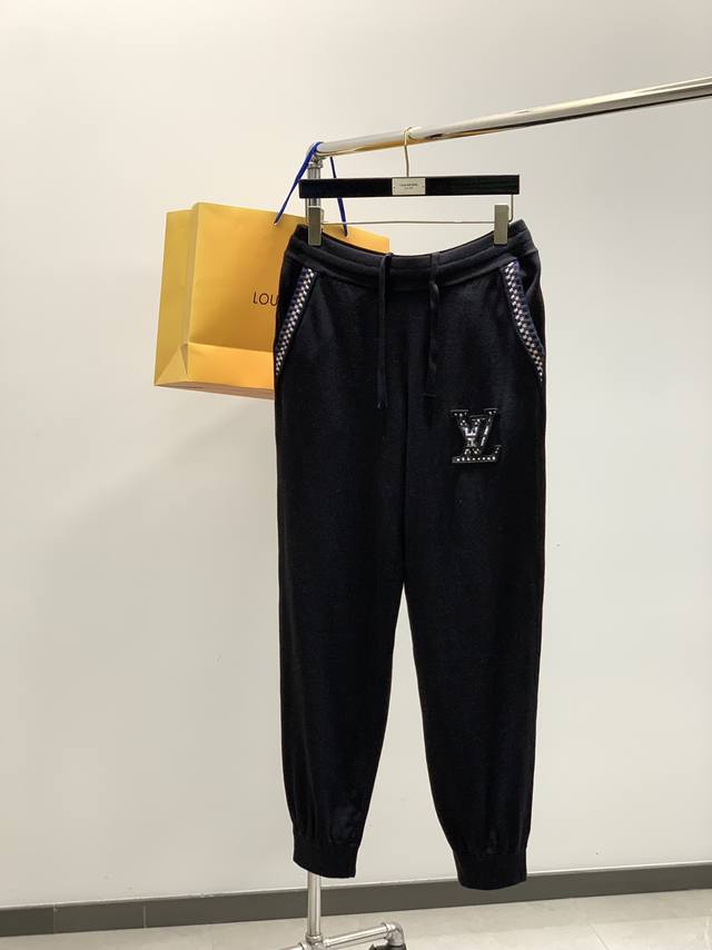 Louisvuitton, the latest fall 2025 collection, now available in our stores! Orig