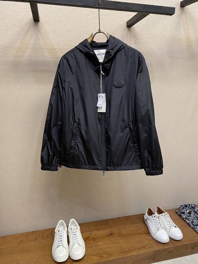 Bbr A replica of the Boli 2025Fw Early Fall collection's nylon hooded windbreake