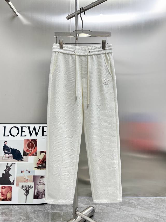 Valentino's new 2025 Early Fall men's casual trousers, a high-end model! Custom