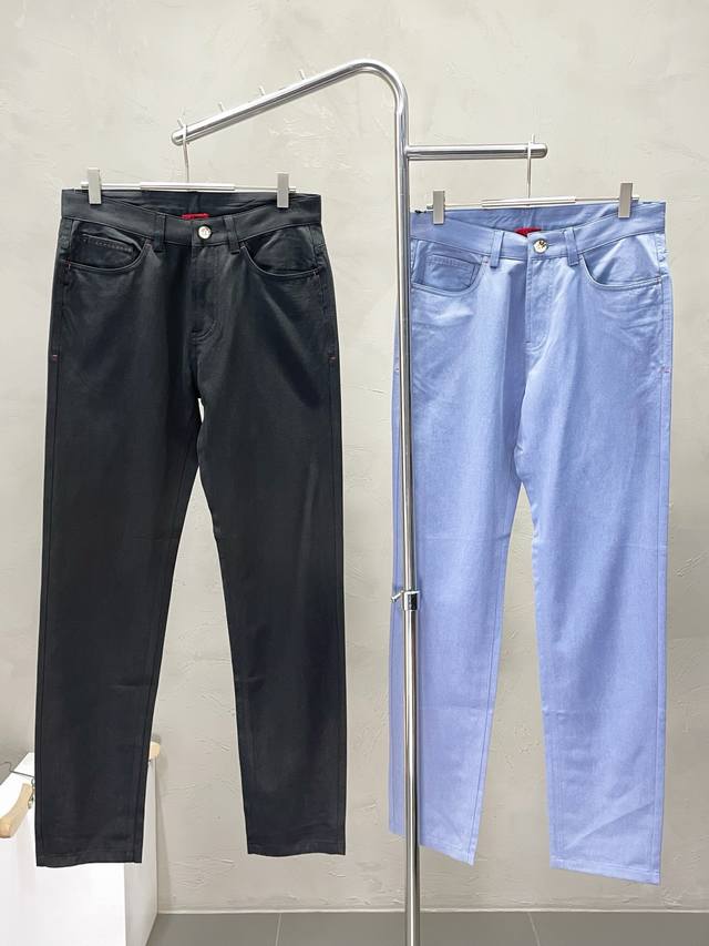 Exclusively for Isaia, these new, high-end casual pants are available! Custom-m