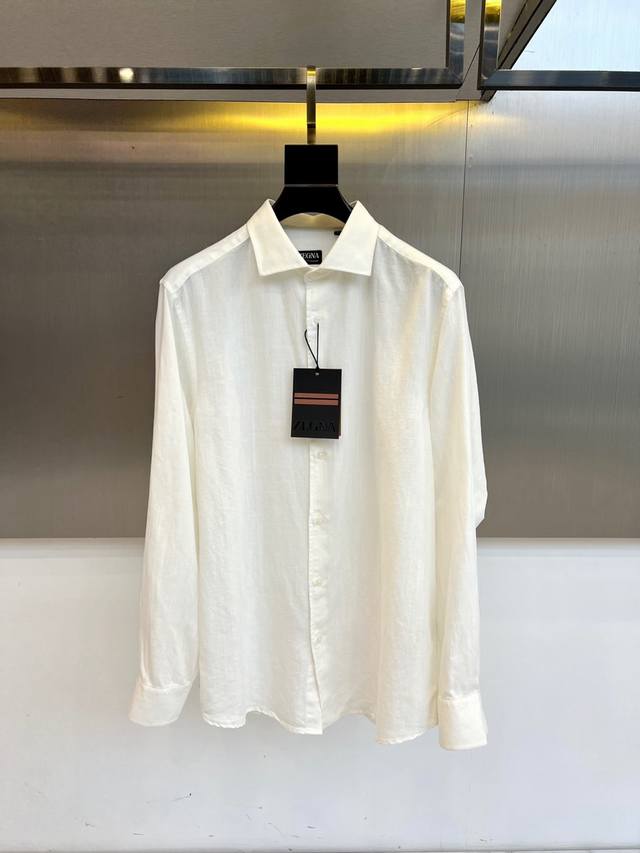 Brunello Cucinelli Bc-2025 Autumn/Winter new linen shirt collection. Crafted wit