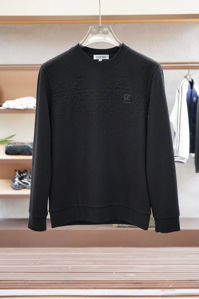 Loewe Autumn 2025 Collection DDD. This sweatshirt, crafted from a clean cotton k