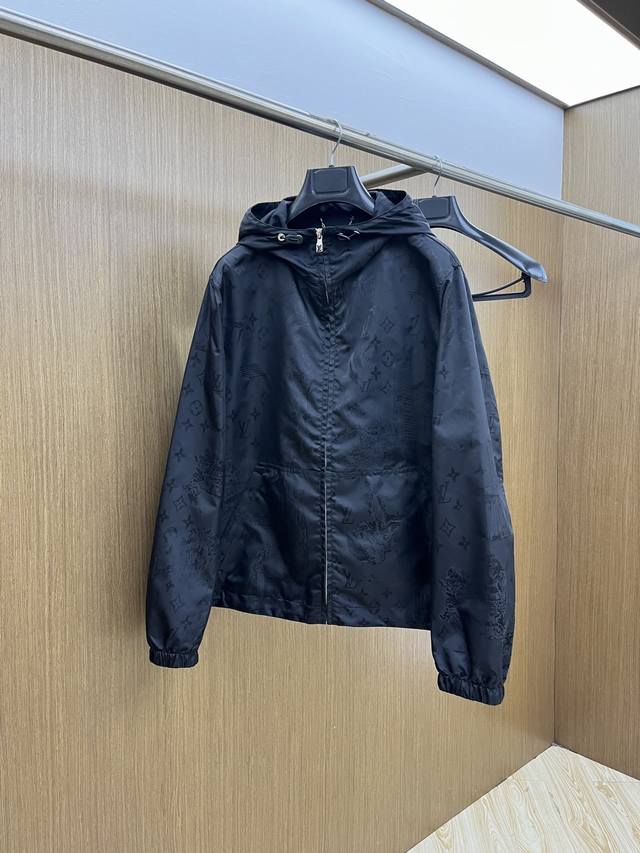 Autumn and Winter Lv2540Ss Early Autumn new hooded jacket, a hot autumn jacket,