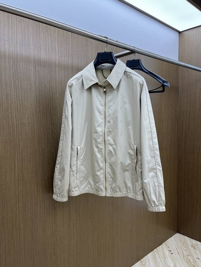 Autumn/Winter Lv 2540Ss Early Fall new lapel jacket, a hot fall jacket, comforta