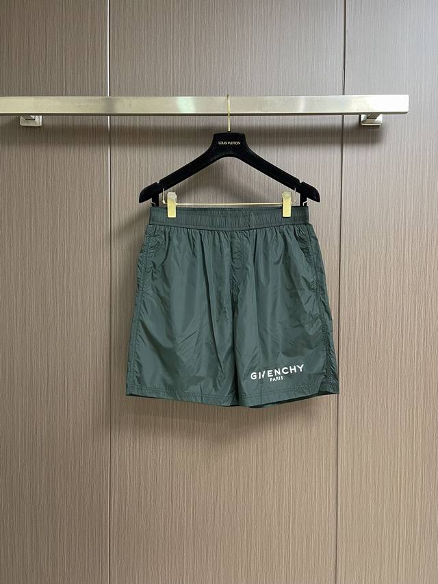 Givenchy 2025Ss summer logo shorts, custom-made fabric with a loose straight fit