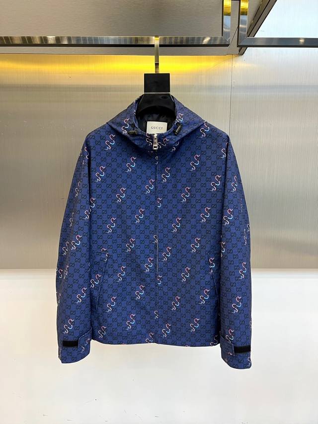 Gucc Gucci, 25Fw neon snake print hooded jacket Double G pattern