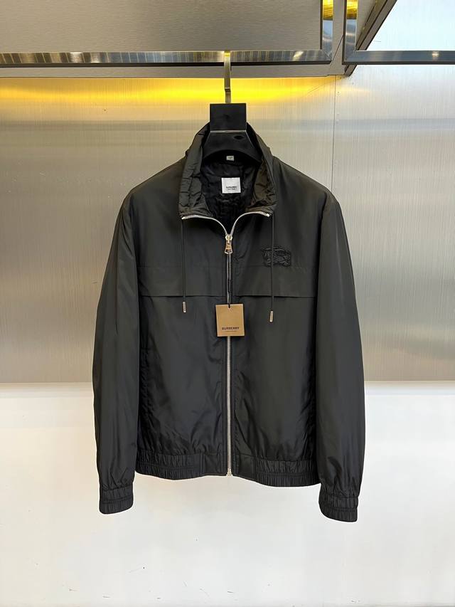 Burberry and 25S' new fall/winter stand-up collar jacket, DDD, reimagines a clas