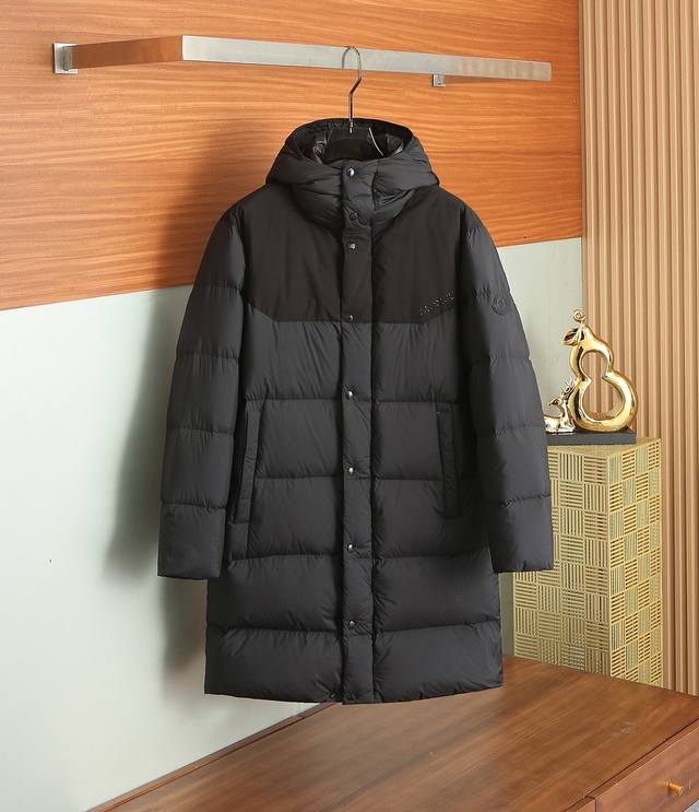 Moncler Down Jacket, a new Moncler down jacket for fall/winter 2025. This long