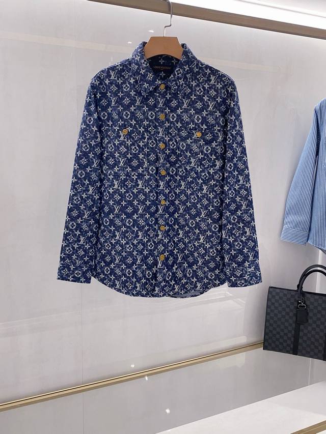 A classic Louis Dent collection, this 2025 Early Fall printed denim jacket and