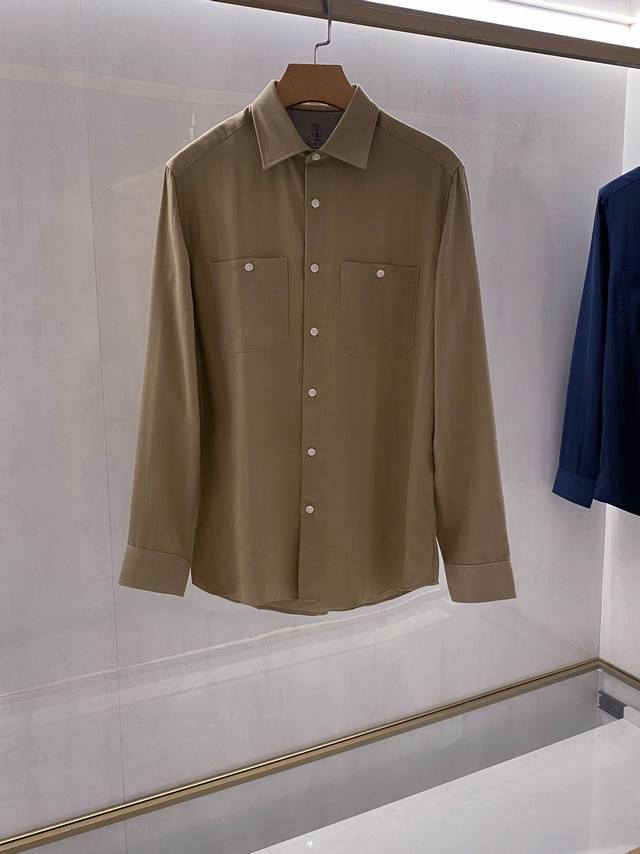 A collection of exquisite pieces from the Bc family, this high-end men's busine