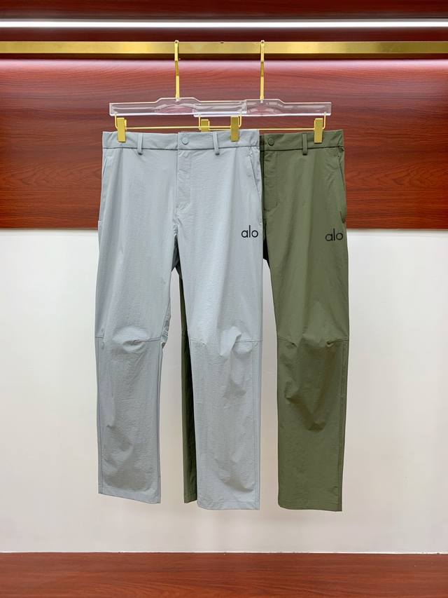 Alo's classic Spring/Summer 25Ss casual pants are back again, featuring original