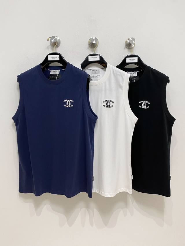 Chanel's new 25Ss vest features reinforced threading on the neckline and cuffs