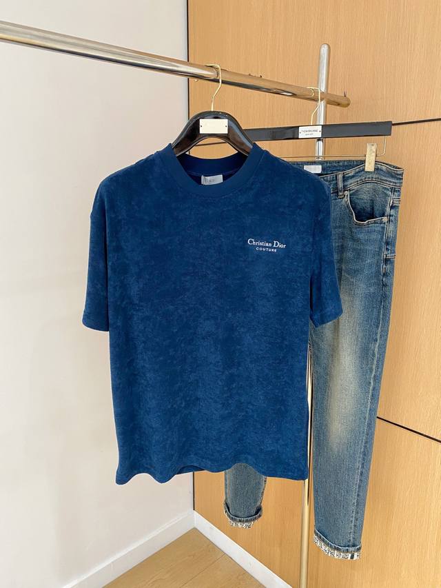 Dior's new 2025 Spring/Summer unisex short-sleeved T-shirts, the latest model ex