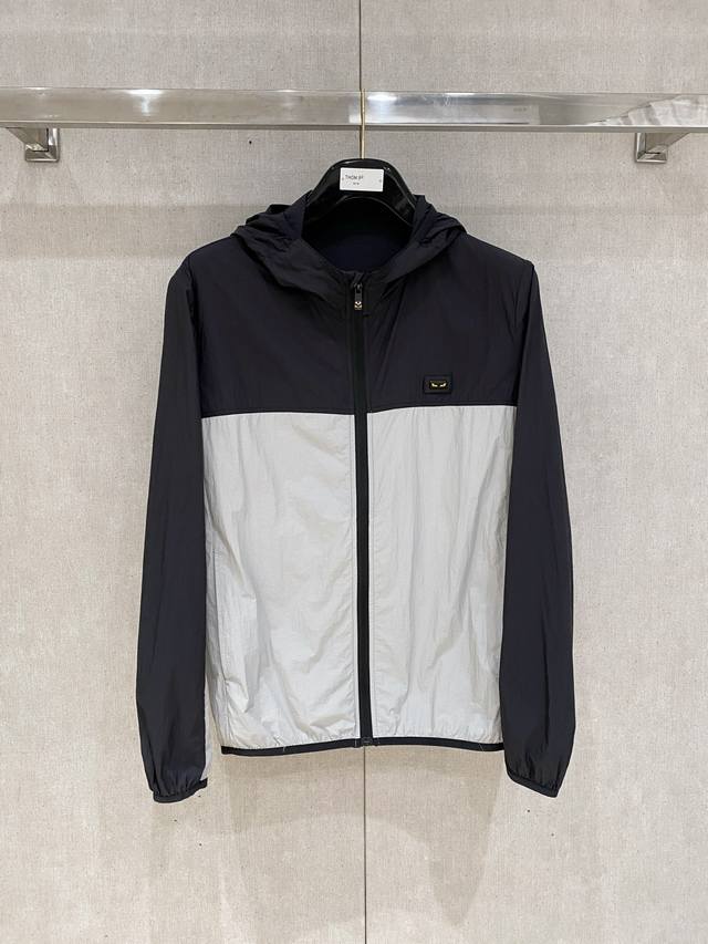 Monkou's new 2025 Spring/Summer men's sun protection jacket features a unique cu