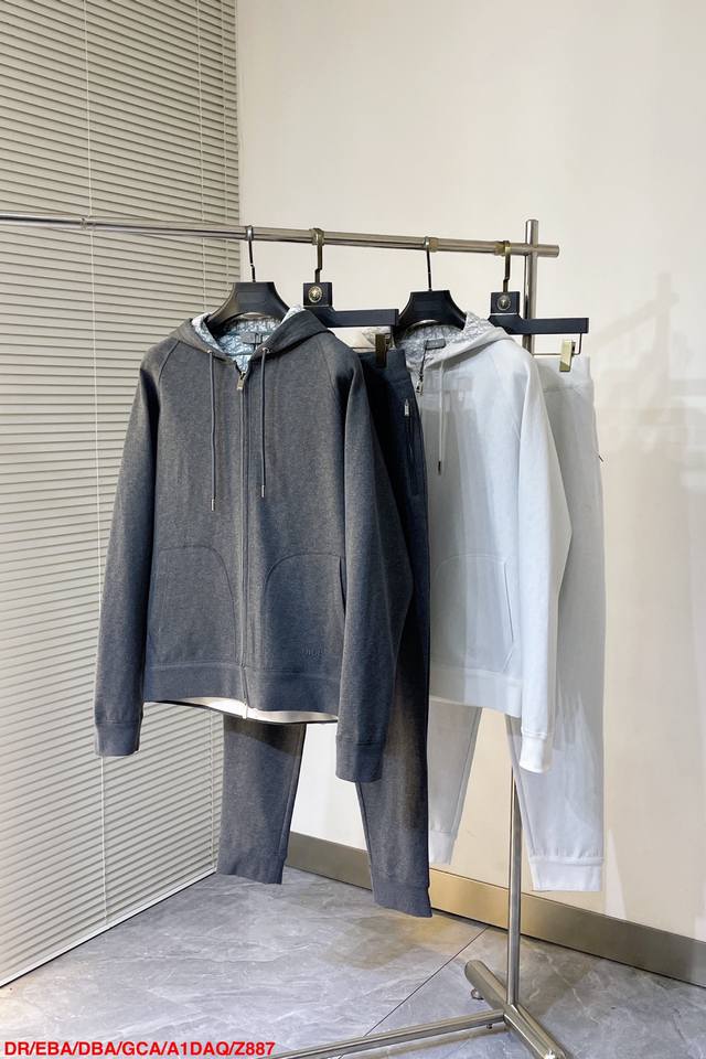 Suit top and pants Z887 Drdior new sweatshirt suit. The whole set of clothes ha