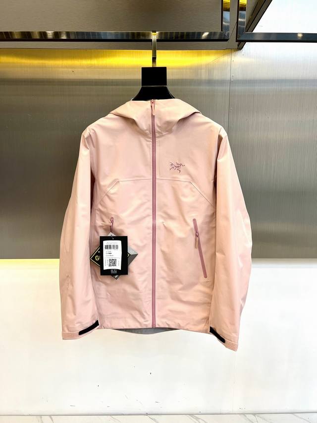 Arctery - Arc'Teryx, the top-of-the-line Beta Jacket windbreaker, hard to find i