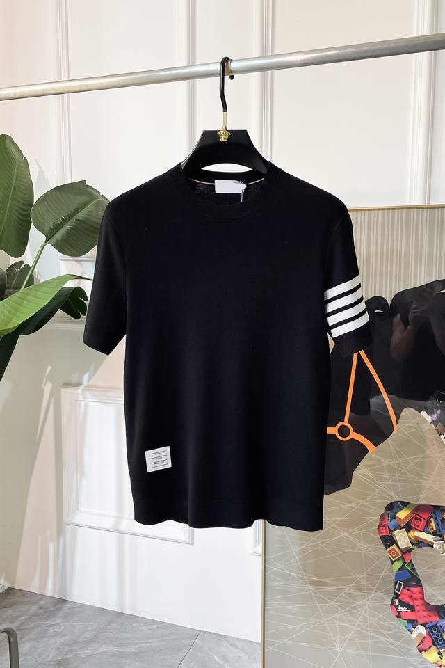 Tb -2025Ss Autumn and Winter Short-Sleeve Knitted Sweater Collection! A must-hav