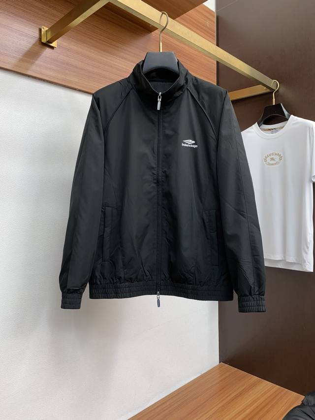 Balenciaga's 2025 Fall/Winter new collection, sourced from the official website