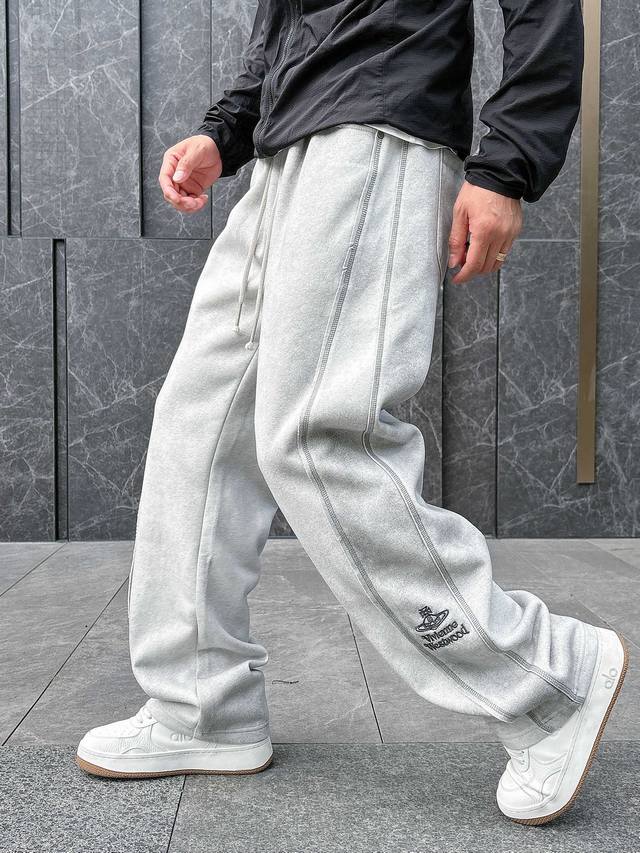 Vivienne* Queen Mother's 2025 Fall/Winter new casual pants! These classic logo c
