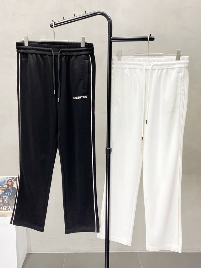 Exclusively for Valentino, these high-end new spring/autumn casual pants! Made