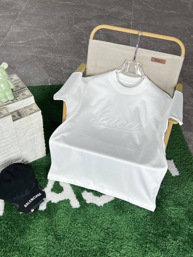 Gucci's 2025 Spring/Summer new arrivals! The latest short-sleeved, crew-neck T-s