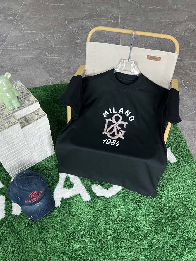 Dg 2025 Spring/Summer new arrivals! The latest short-sleeved, round-neck T-shirt