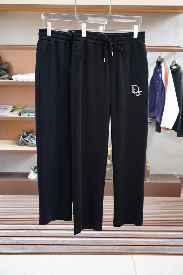 Dior's 2025 Summer Casual Pants (DDD) offer a fresh interpretation of the aesthe