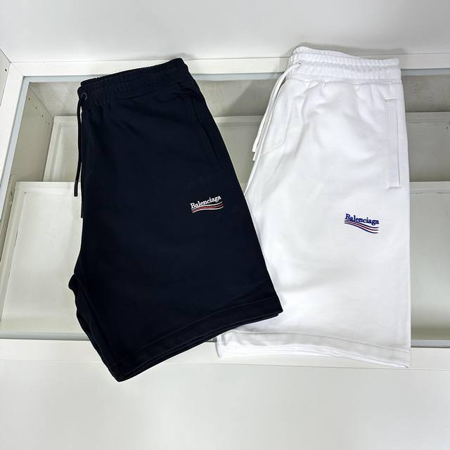 Balenciaga's new summer men's casual shorts, made from high-end custom fabrics