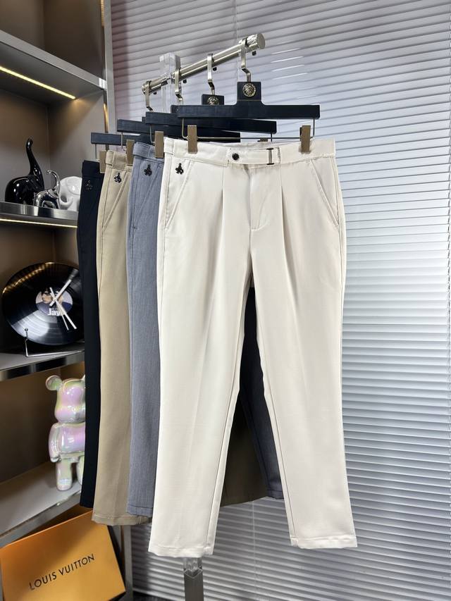 Prad* Prada's new SS25 cropped casual trousers for early spring, original and hi