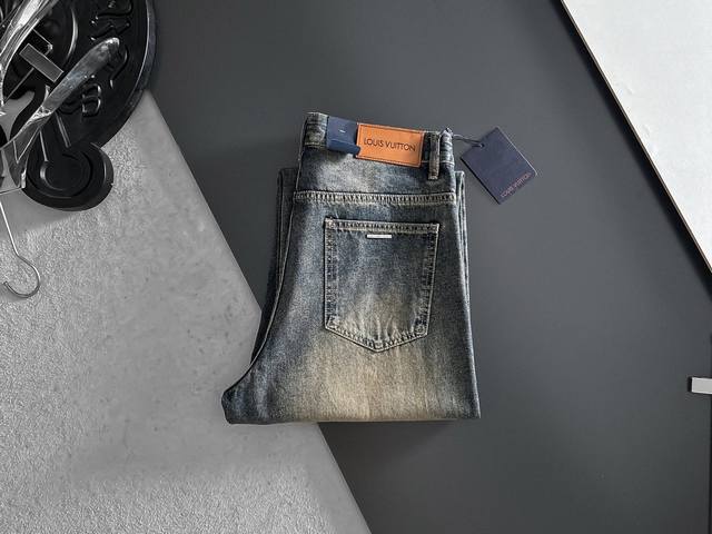 Lv Louis Vuitton loose straight-leg vintage gradient jeans are a must-have for s