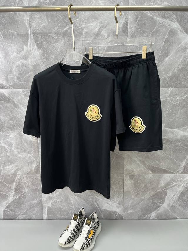 Moncler 2025Ss crew neck short-sleeved shorts set. Made of pure cotton, it's com