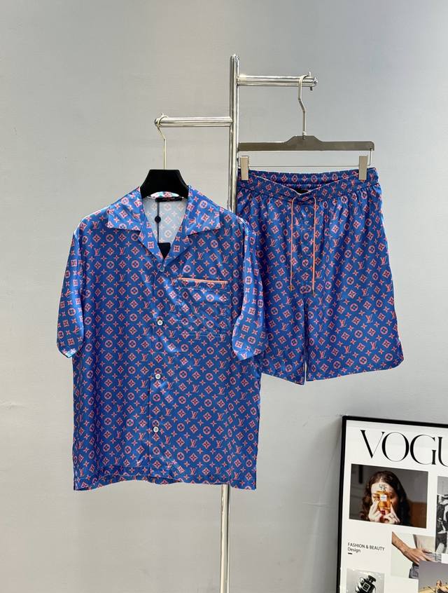Tops and pants Donkey brand*Louis Vuitton 2025Ss new summer suit. The acetate w
