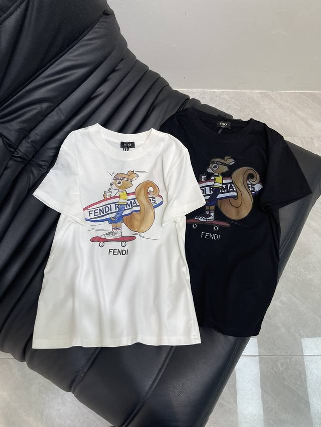 Fend*25 new cartoon squirrel on a skateboard short-sleeved T-shirt. Imported Ten