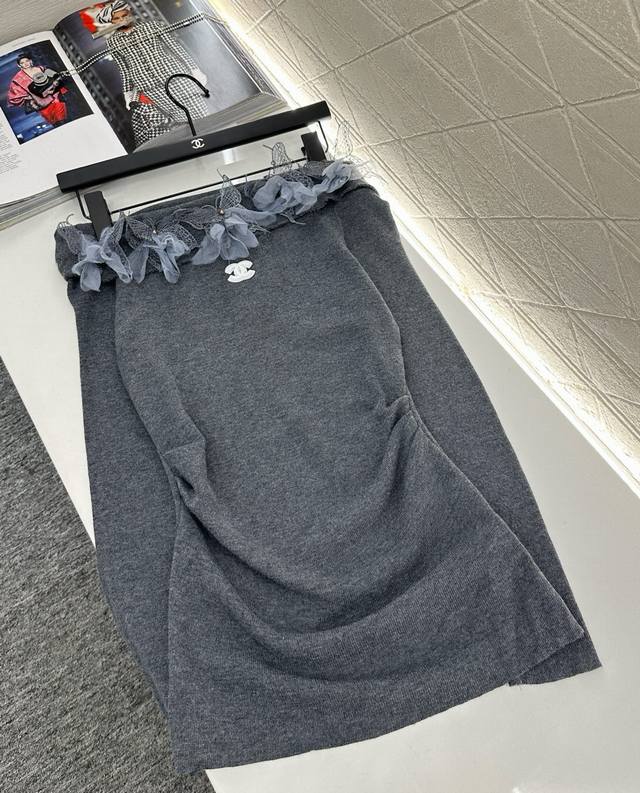 Chane* New arrival for 2025: 3D floral knitted long-sleeved skirt set. Custom-wo